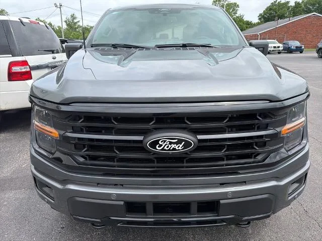 New 2026 Carbonized Gray Metallic Ford XLT image 32