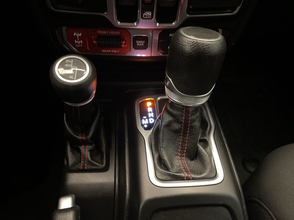 Used 2020 Red Jeep Unlimited Rubicon image 15