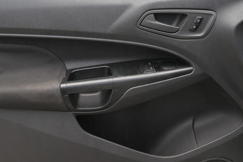 Used 2017 White Ford XL image 11
