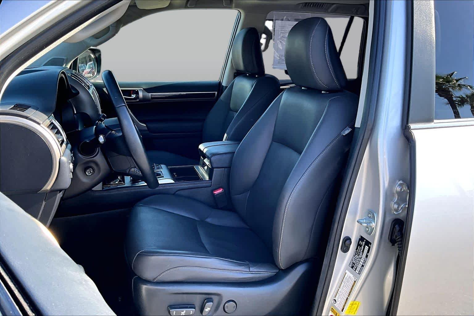 Used 2015 Silver Lining Metallic Lexus  image 7
