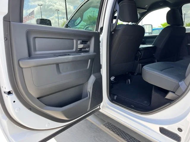 New 2026 Bright White Clearcoat RAM  image 17