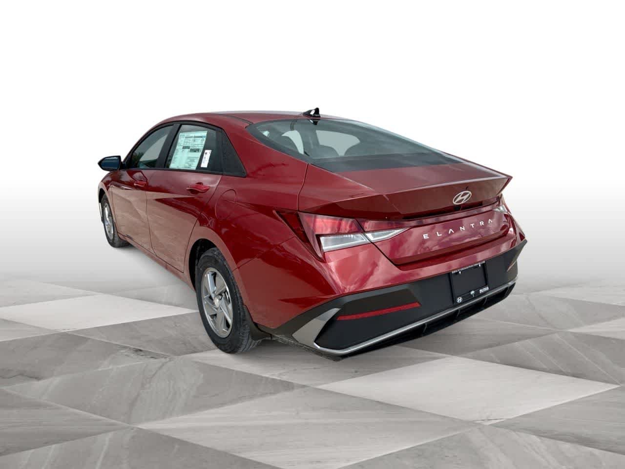 2025 Hyundai Elantra SE - Photo 6