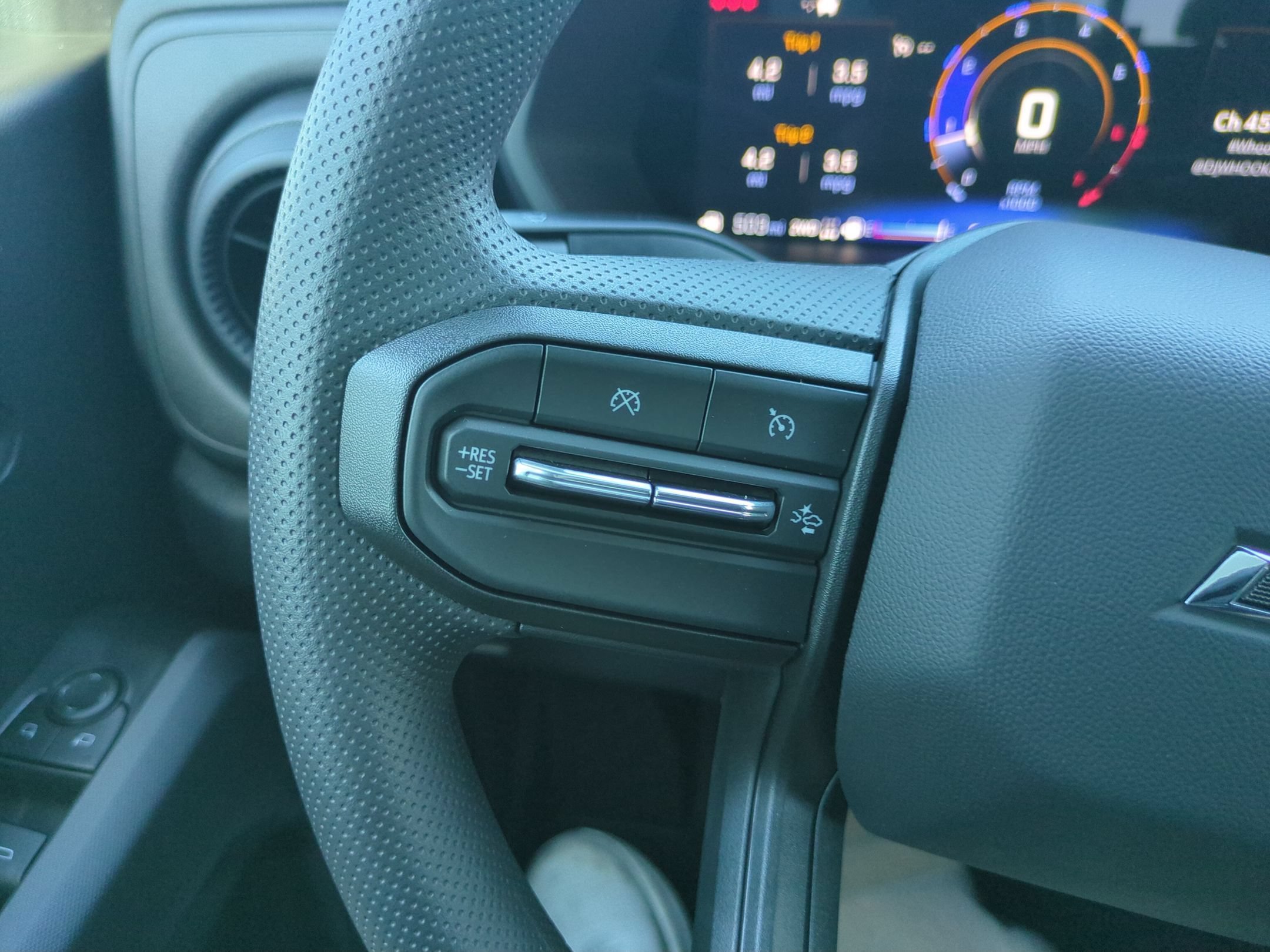 2026 Chevrolet Colorado Trail Boss - Photo 21