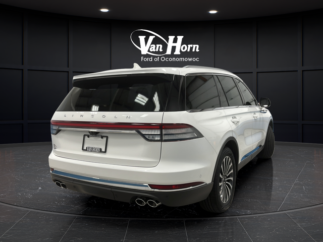 Used 2023 Pristine White Metallic Tri-Coat Lincoln Reserve image 7