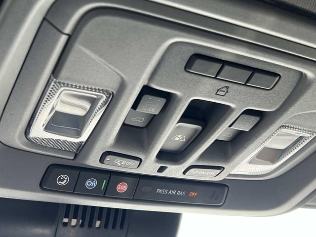 New 2026 Onyx Black GMC Elevation image 59