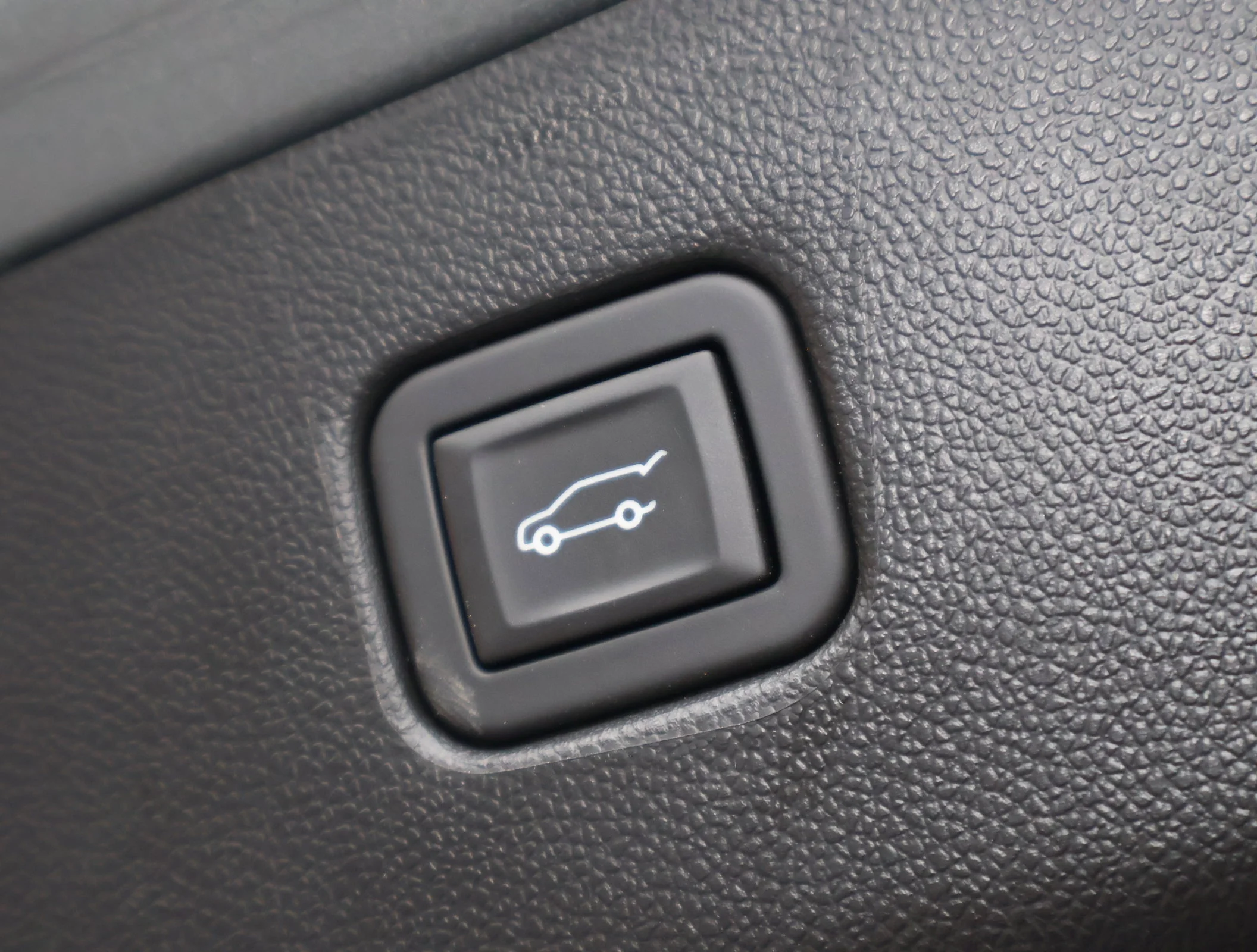 Used 2023 Sterling Gray Metallic Chevrolet RS image 28