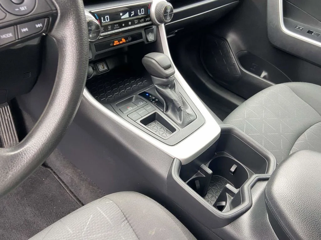 Used 2024 Silver Toyota XLE image 21