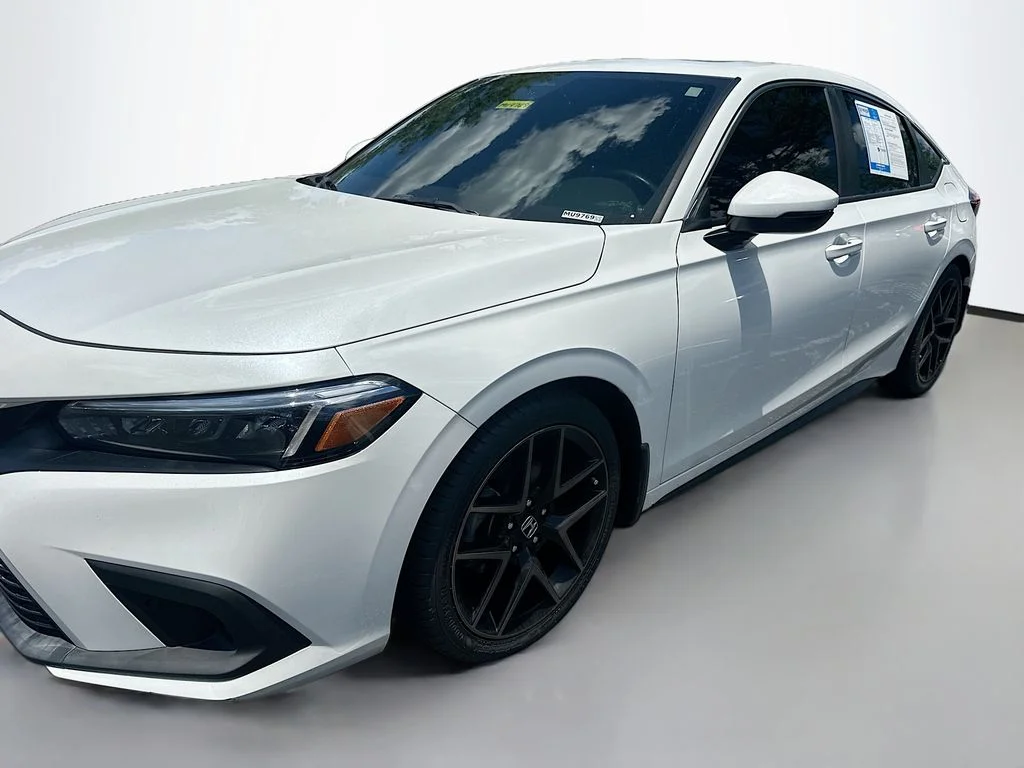 Used 2023 Platinum White Pearl Honda Sport Touring image 3
