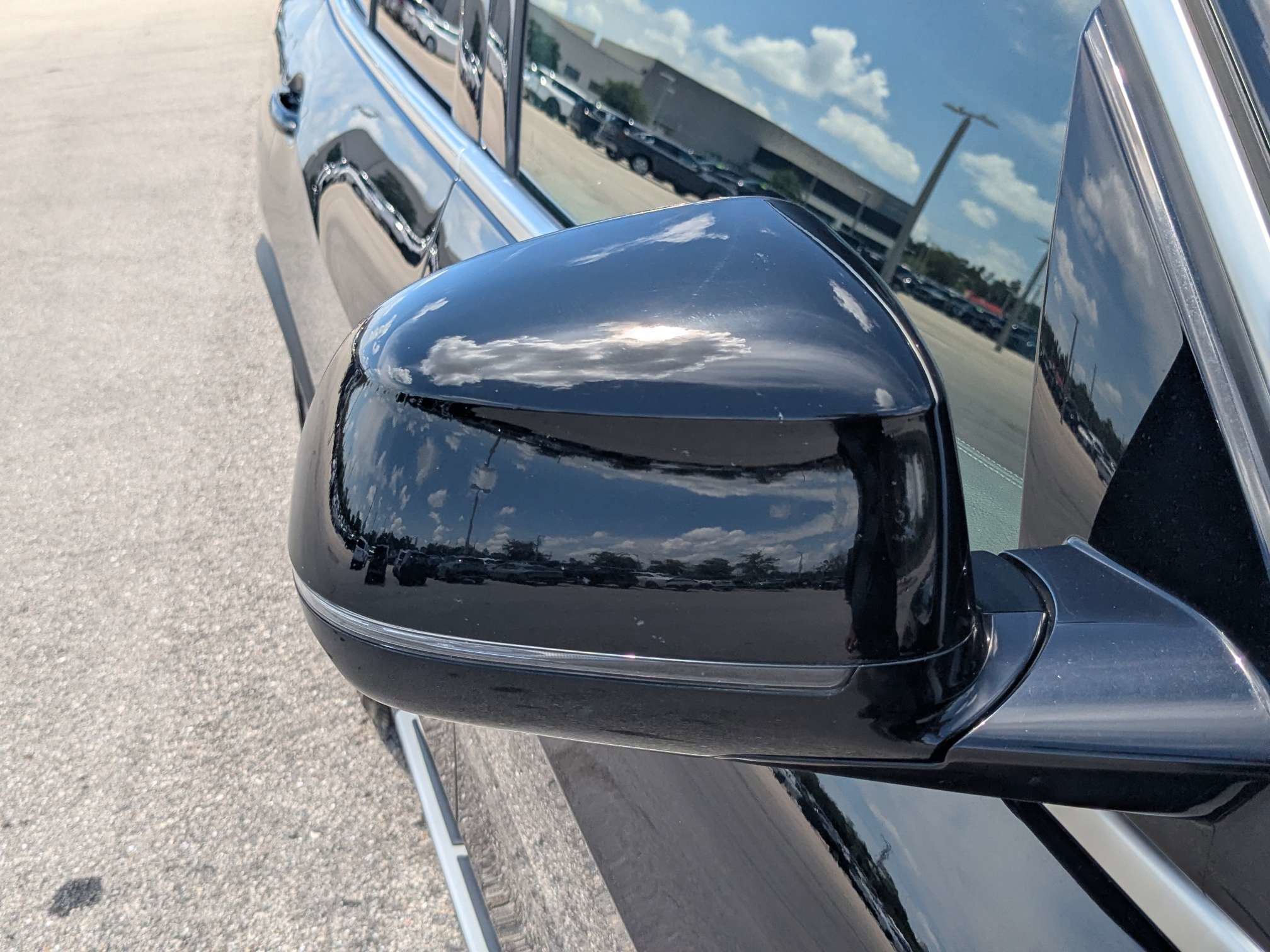 Used 2023 Jet Black BMW sDrive40i image 11
