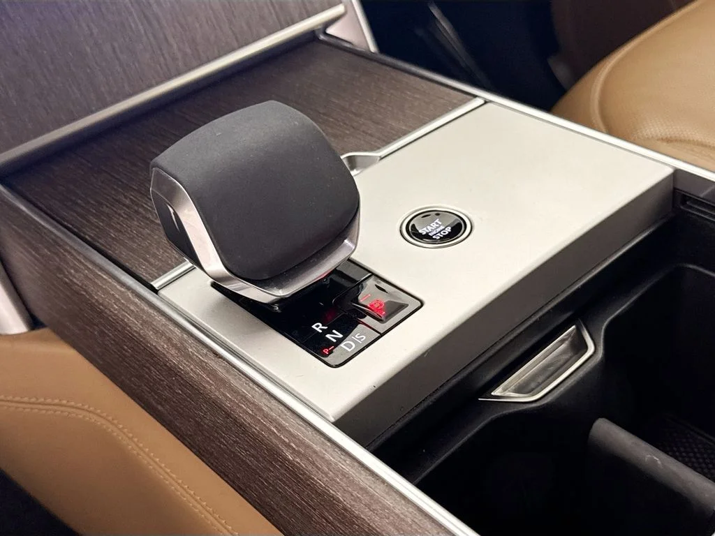 Certified Used 2025 Black Land Rover SE image 17