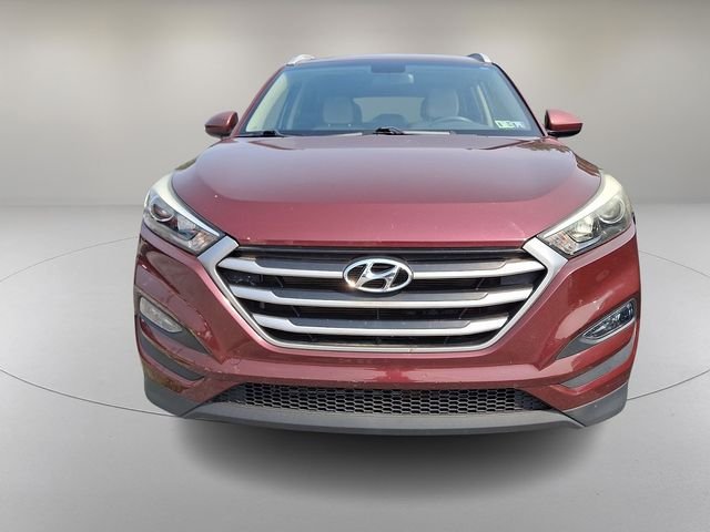 Used 2017 Red Hyundai SE image 3
