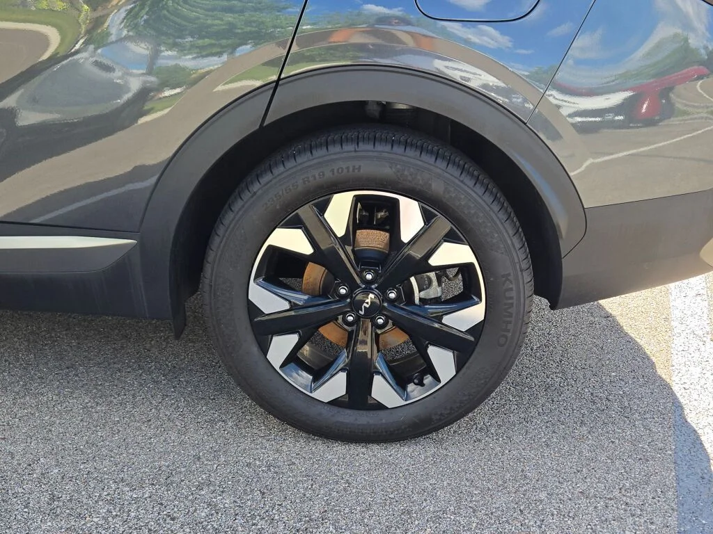 Used 2024 Gray Kia X-Line image 16