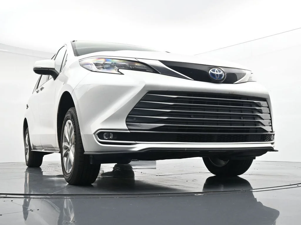 Used 2024 Beige Toyota Limited image 27