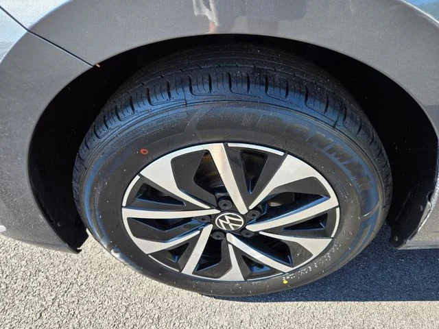Used 2025 Gray Volkswagen 1.5T S image 23