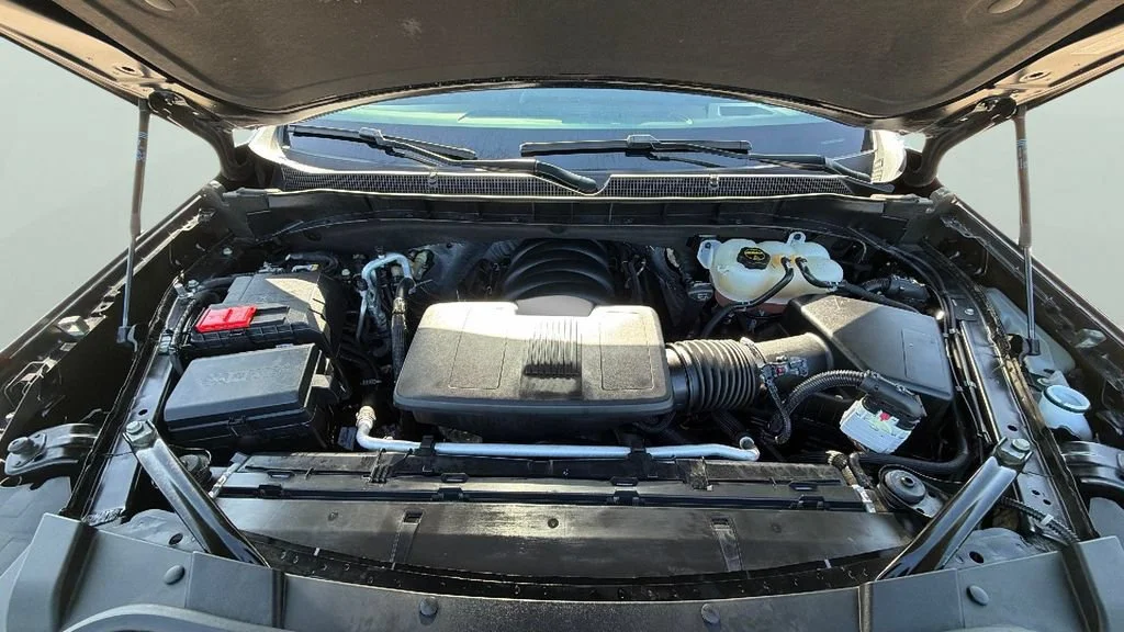 Used 2025 Black Chevrolet Premier image 38