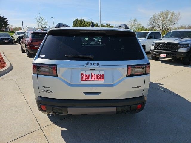New 2026 Silver Zynith Clearcoat Jeep Laredo image 4