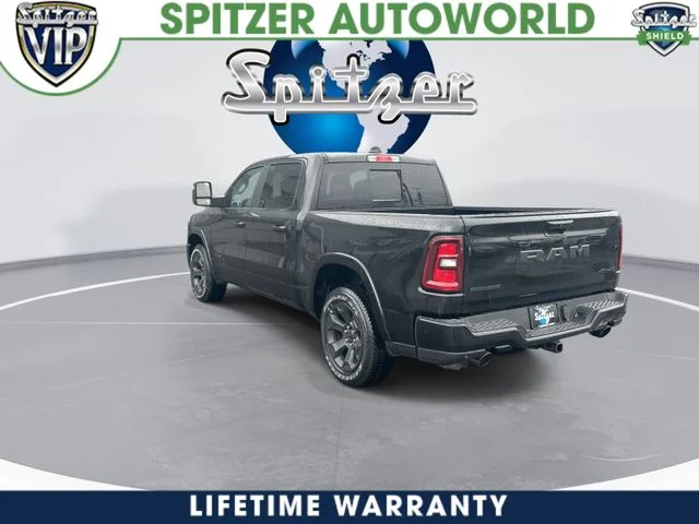 New 2026 Diamond Black Crystal Pearl-Coat Exterior Paint RAM Big Horn/Lone Star image 7