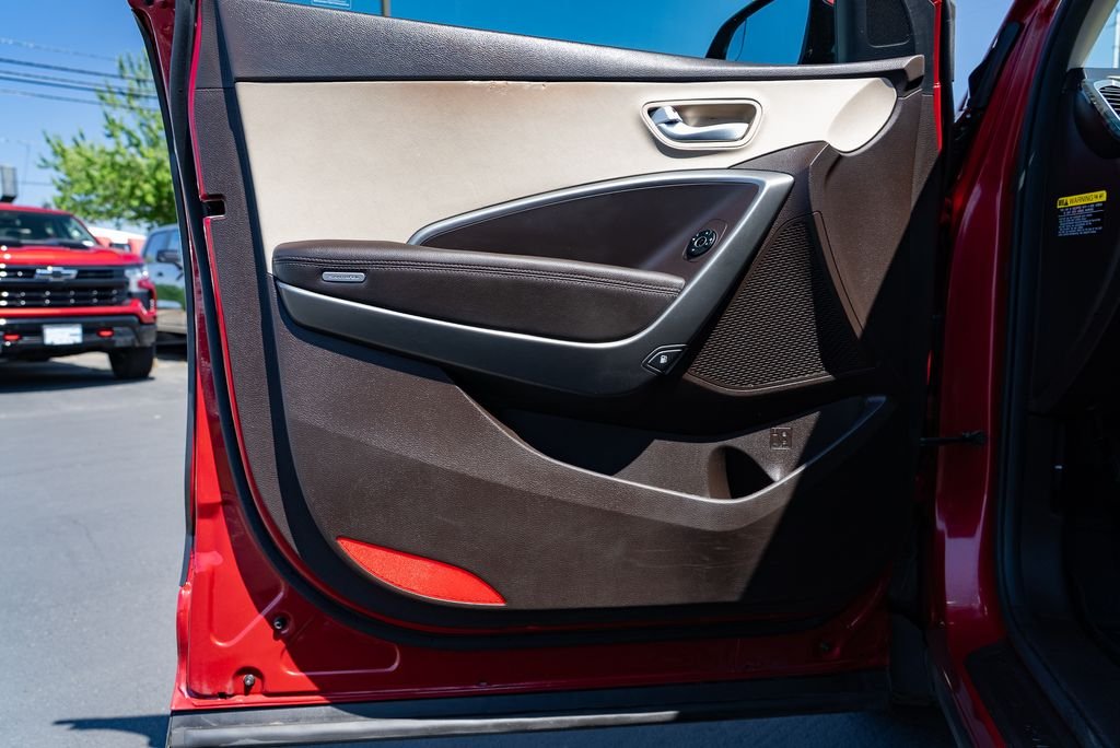Used 2018 Regal Red Pearl Hyundai SE image 21