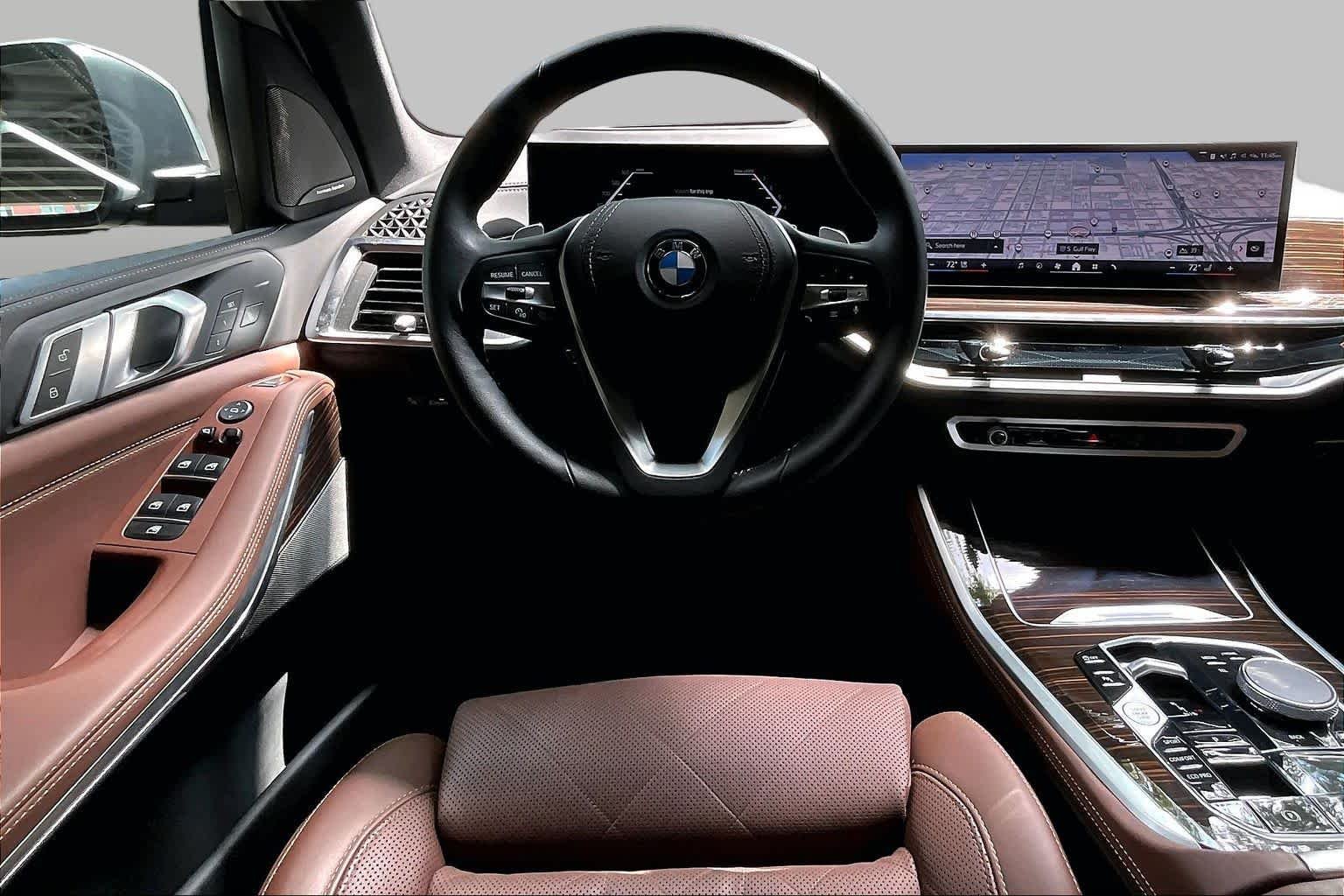 Used 2026 Skyscraper Grey Metallic BMW sDrive40i image 5