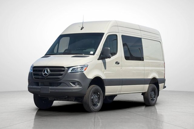 2026 Mercedes-Benz Sprinter 2500 Crew 144 WB
