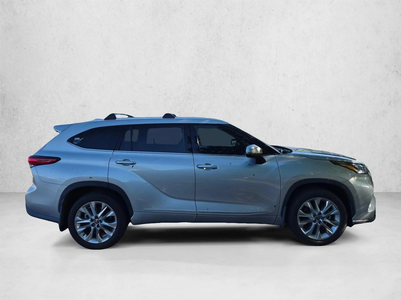 Used 2022 Celestial Silver Metallic Toyota Limited image 3