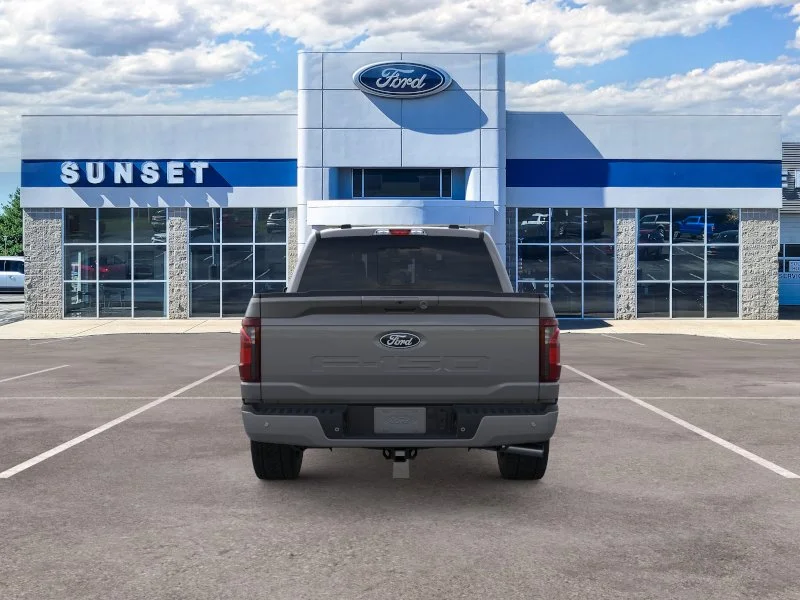 New 2026 Carbonized Gray Metallic Ford XLT image 5