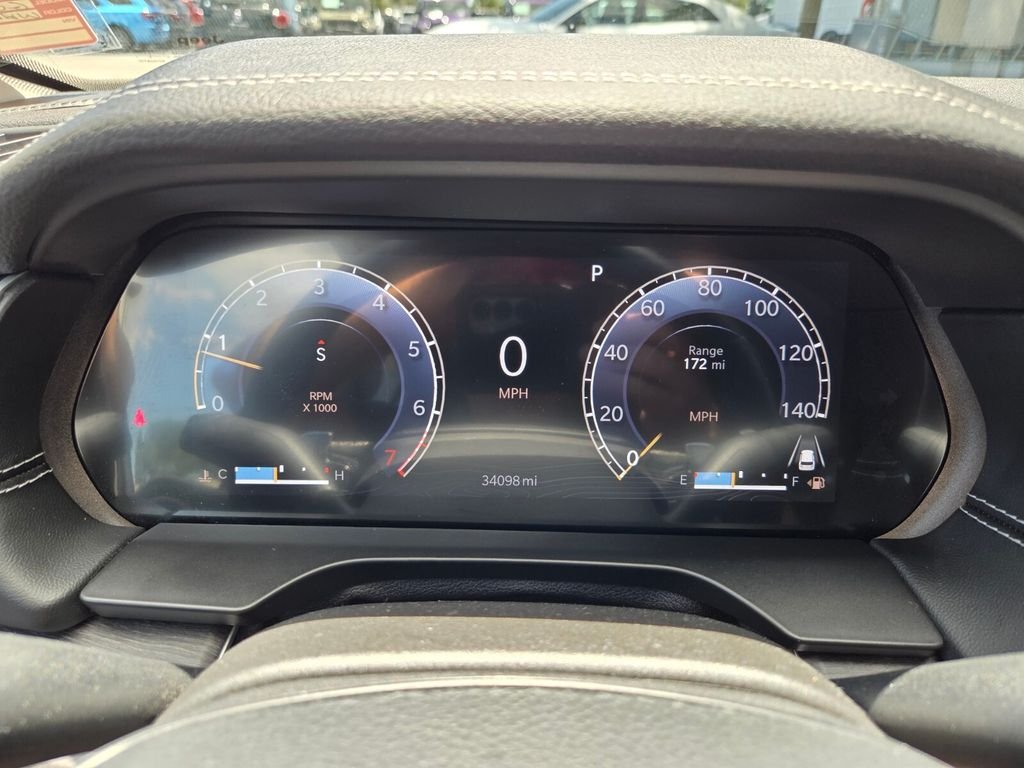 Used 2022 White Jeep Limited image 31
