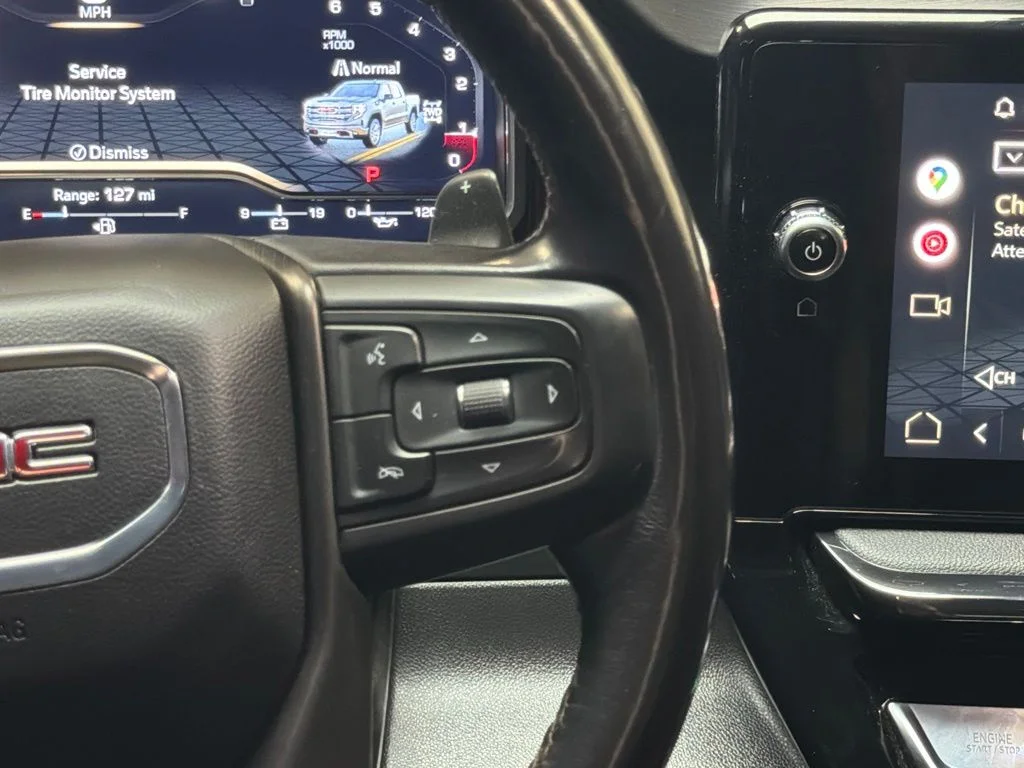 Used 2022 Summit White GMC AT4 image 19