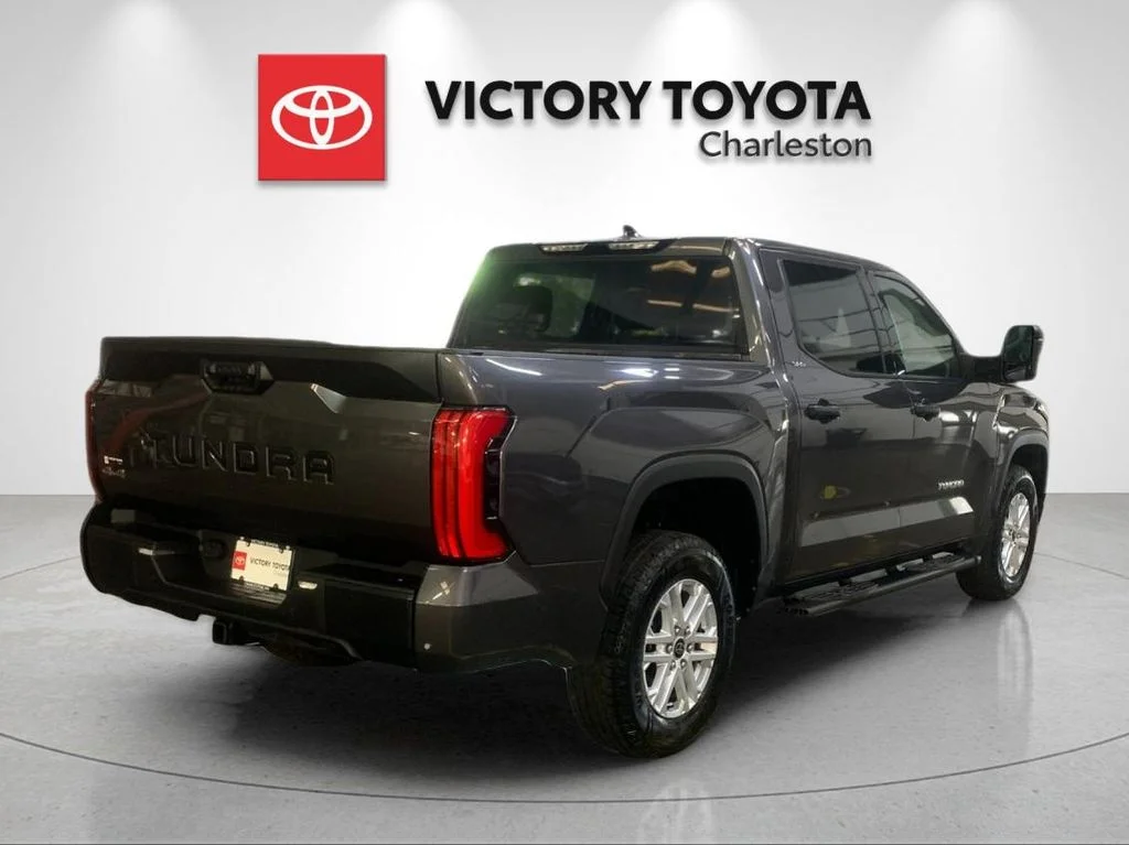 Used 2022 Gray Toyota SR5 image 6