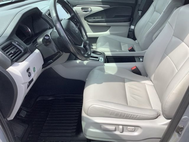 Used 2020 Gray Honda EX-L image 9