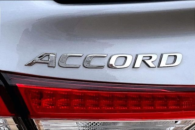 Used 2022 Silver Honda Sport image 33