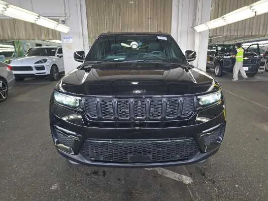 Used 2024 Jeep Grand Cherokee Limited with VIN 1C4RJHBG5RC264145 for sale in Kansas City