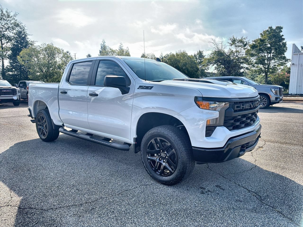 New 2026 Summit White Chevrolet Custom Trail Boss image 2