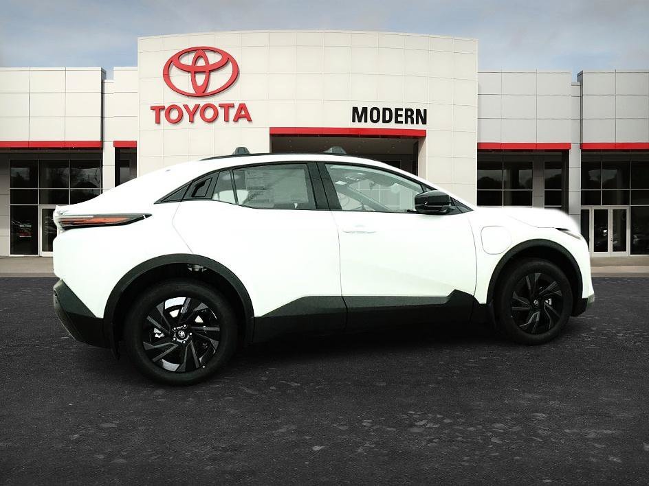 New 2026 Wind Chill Pearl Toyota SE image 4