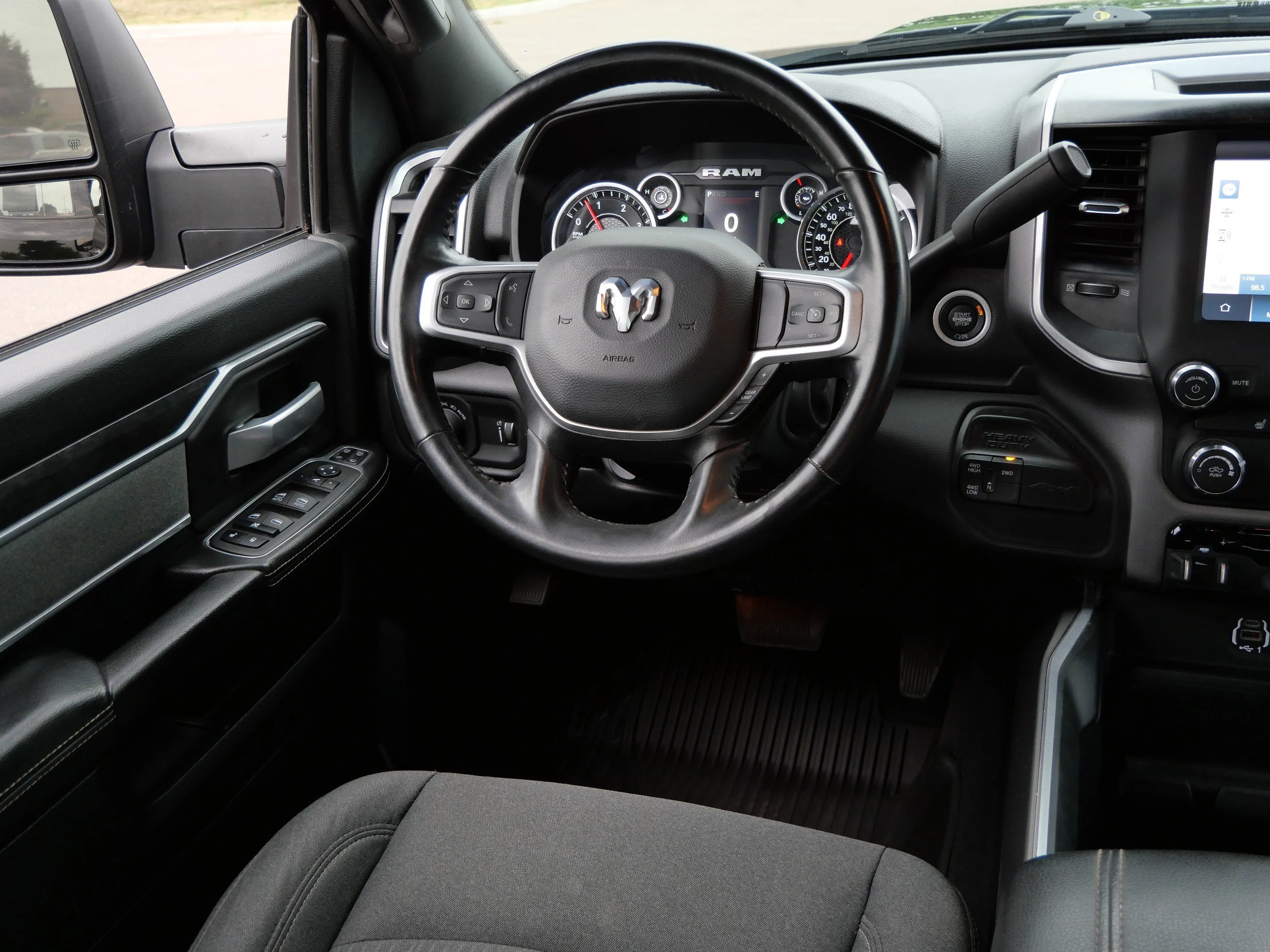 Certified Used 2023 Diamond Black Crystal Pearlcoat Ram Big Horn image 9