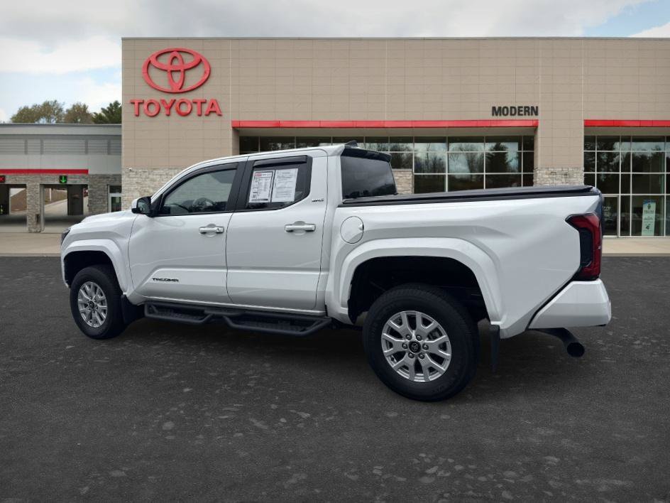 Used 2024 Ice Cap Toyota SR5 image 7