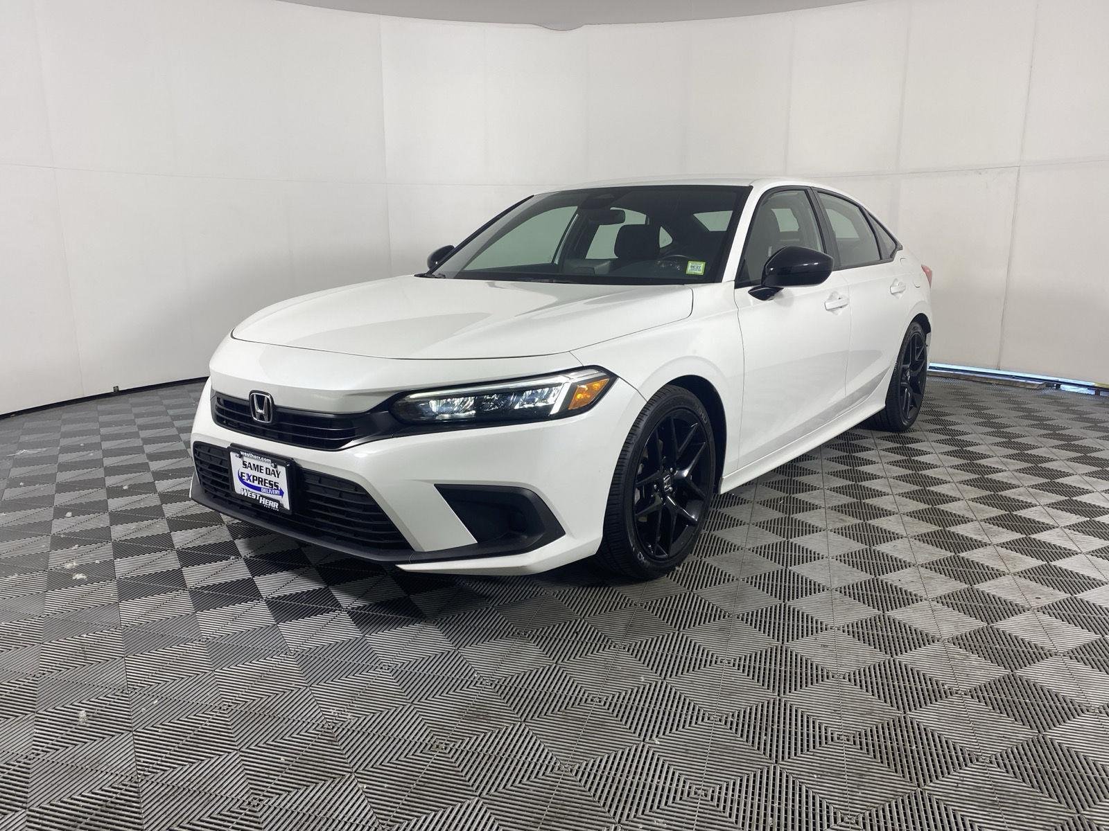 Used 2024 Platinum White Pearl Honda Sport image 3