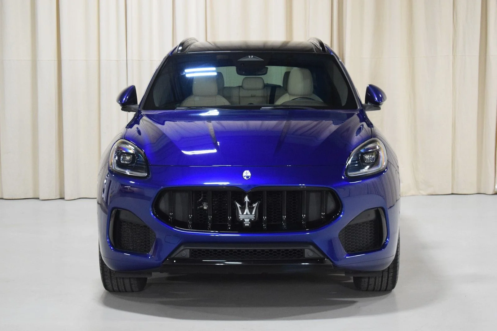 Certified Used 2023 Blue Maserati  image 8