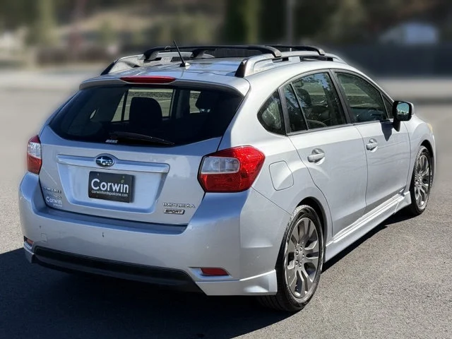 Used 2012  Subaru 2.0i Sport Premium image 12