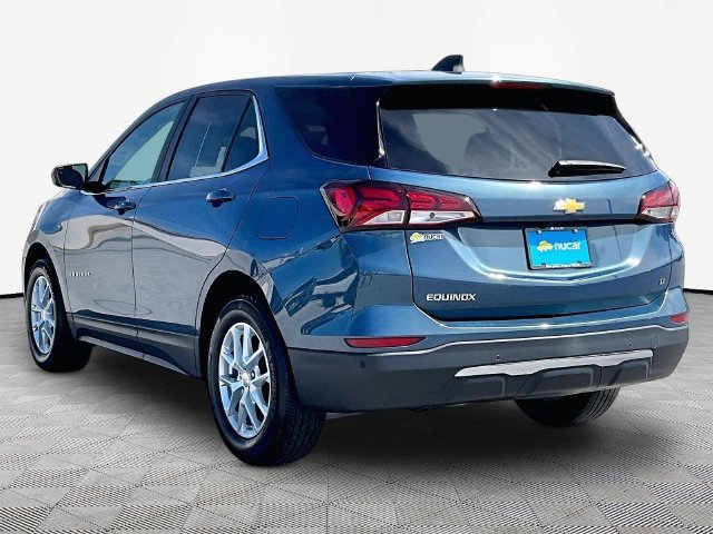 Used 2024 Lakeshore Blue Metallic Chevrolet LT image 4