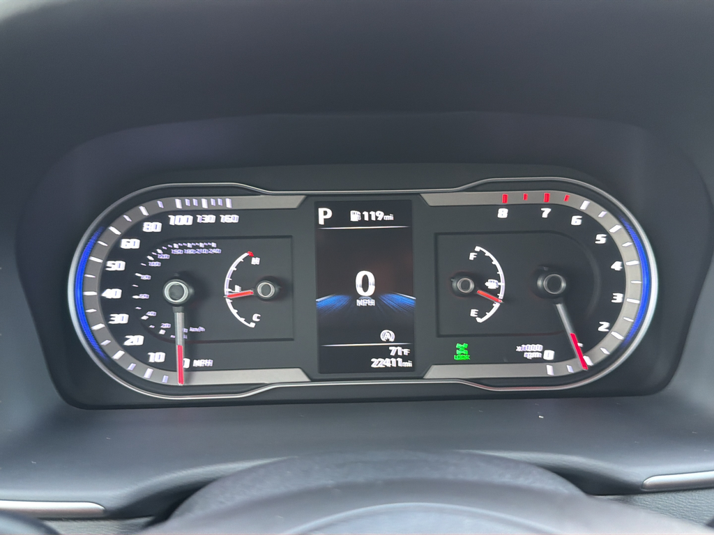 Used 2023 Silver Hyundai SEL image 11