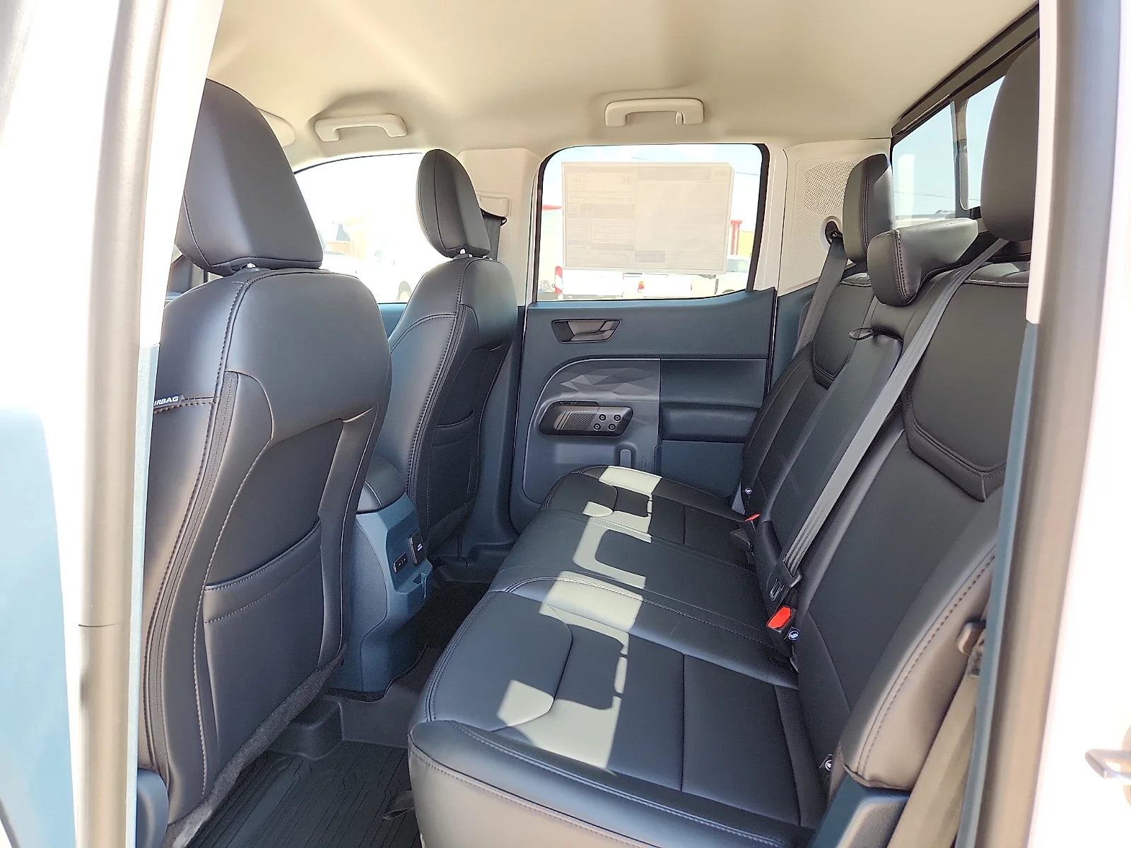 New 2026 Oxford White Ford Lariat image 18