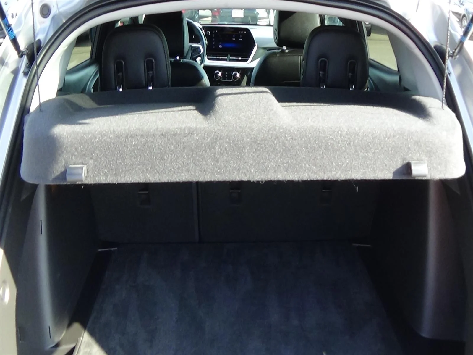 Used 2025 Sterling Gray Metallic (gzb) Chevrolet LT image 12