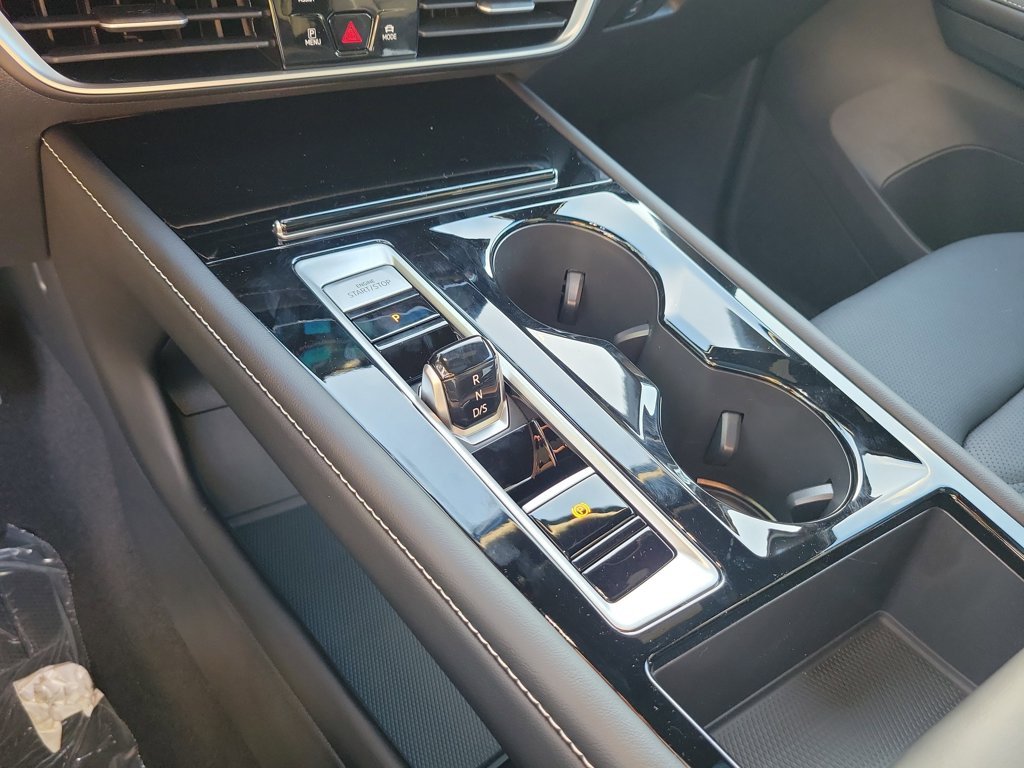 2026 Volkswagen Atlas Cross Sport SE w/Tech - Photo 10