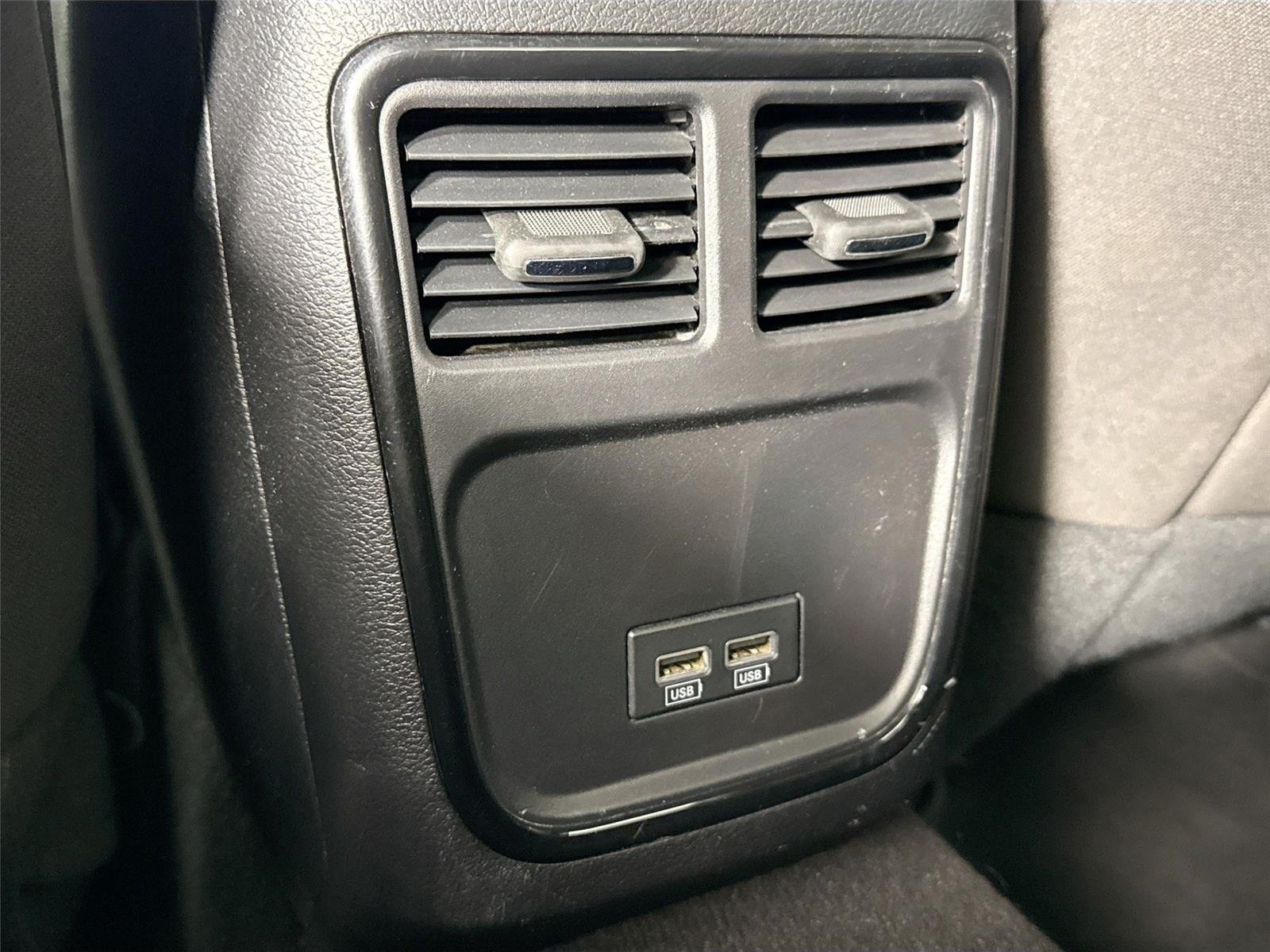 Used 2021 Frostbite Dodge SXT image 31