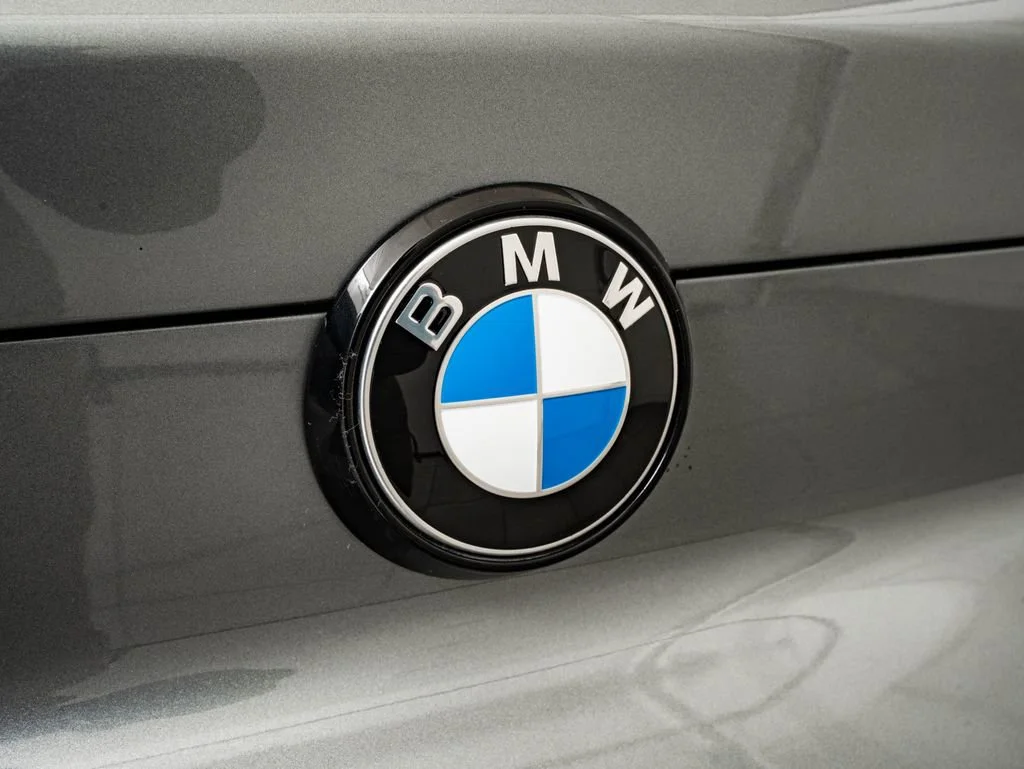 Used 2024 Skyscraper Grey Metallic BMW M60i image 17