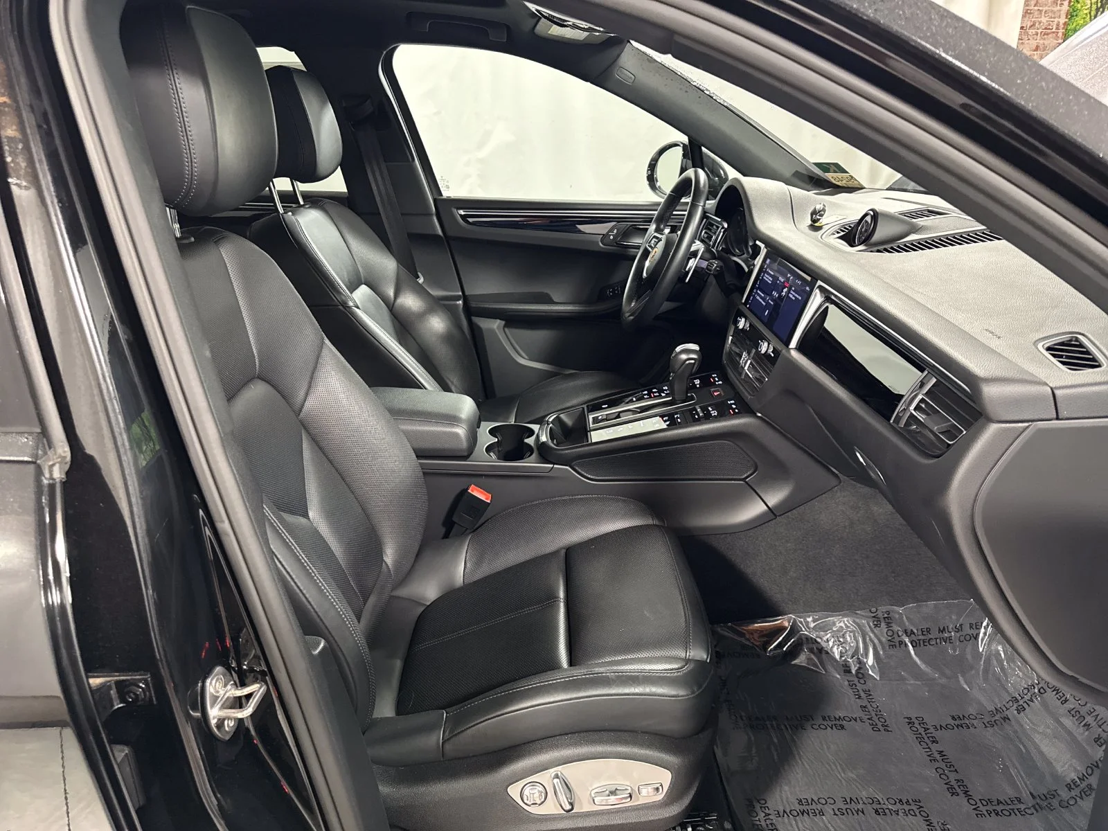2024 Porsche Macan Base - Photo 23