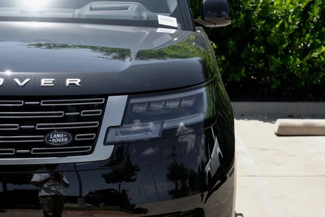 New 2026 Black Land Rover SE image 58