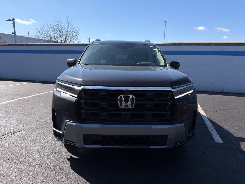 Used 2026 Crystal Black Pearl Honda Touring image 8
