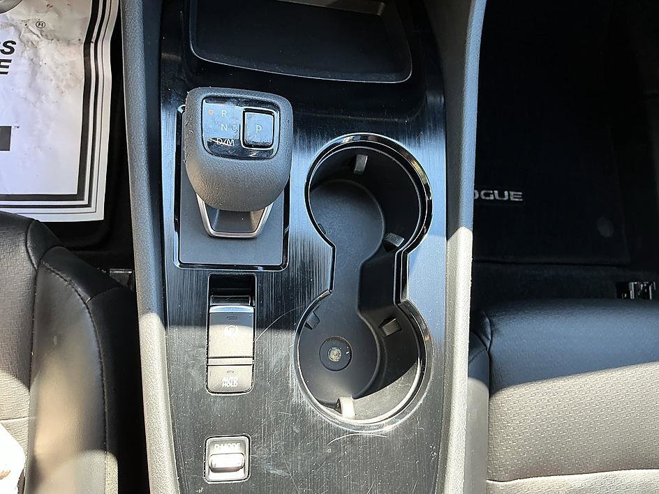 Used 2021 Gun Metallic Nissan SV image 19